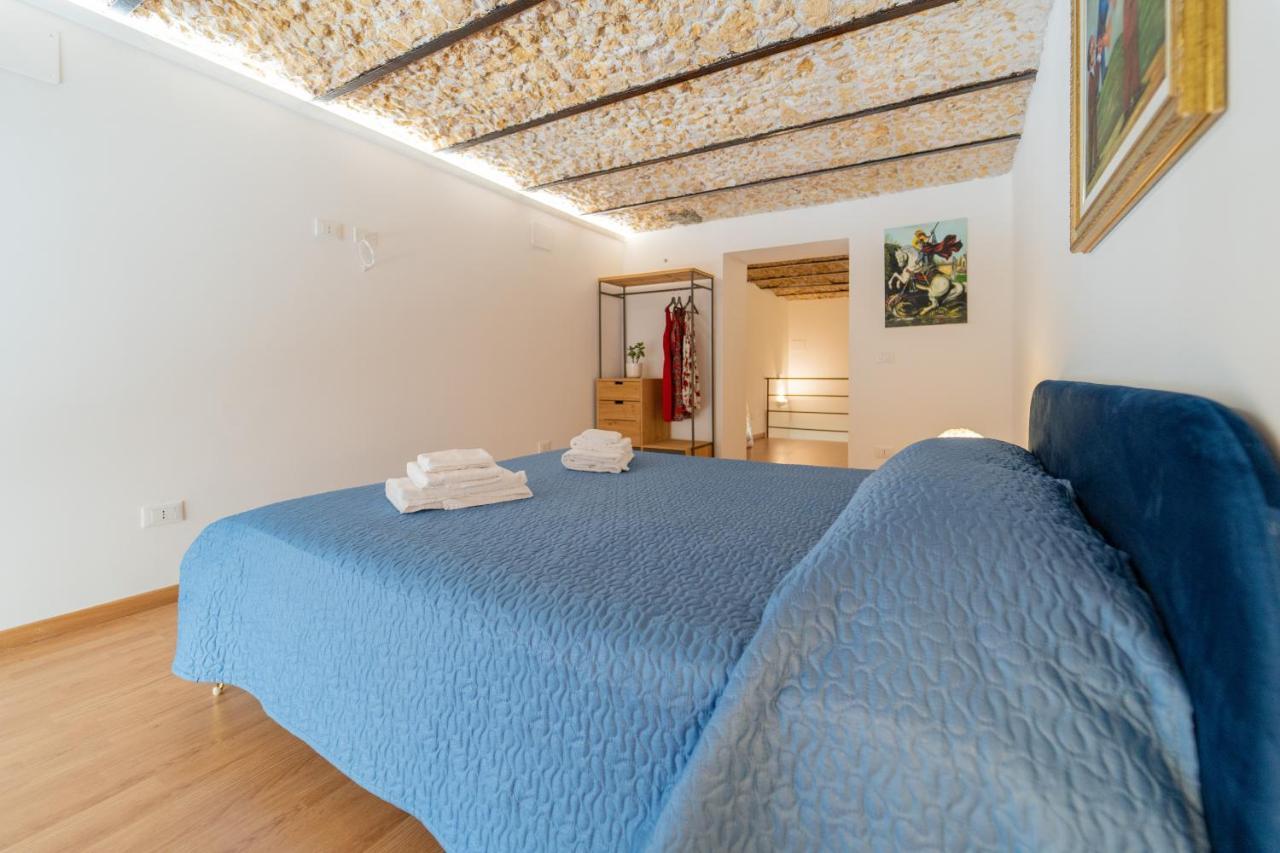 Antico Mercato Di Ortigia Lovely Apartment Syracuse ภายนอก รูปภาพ