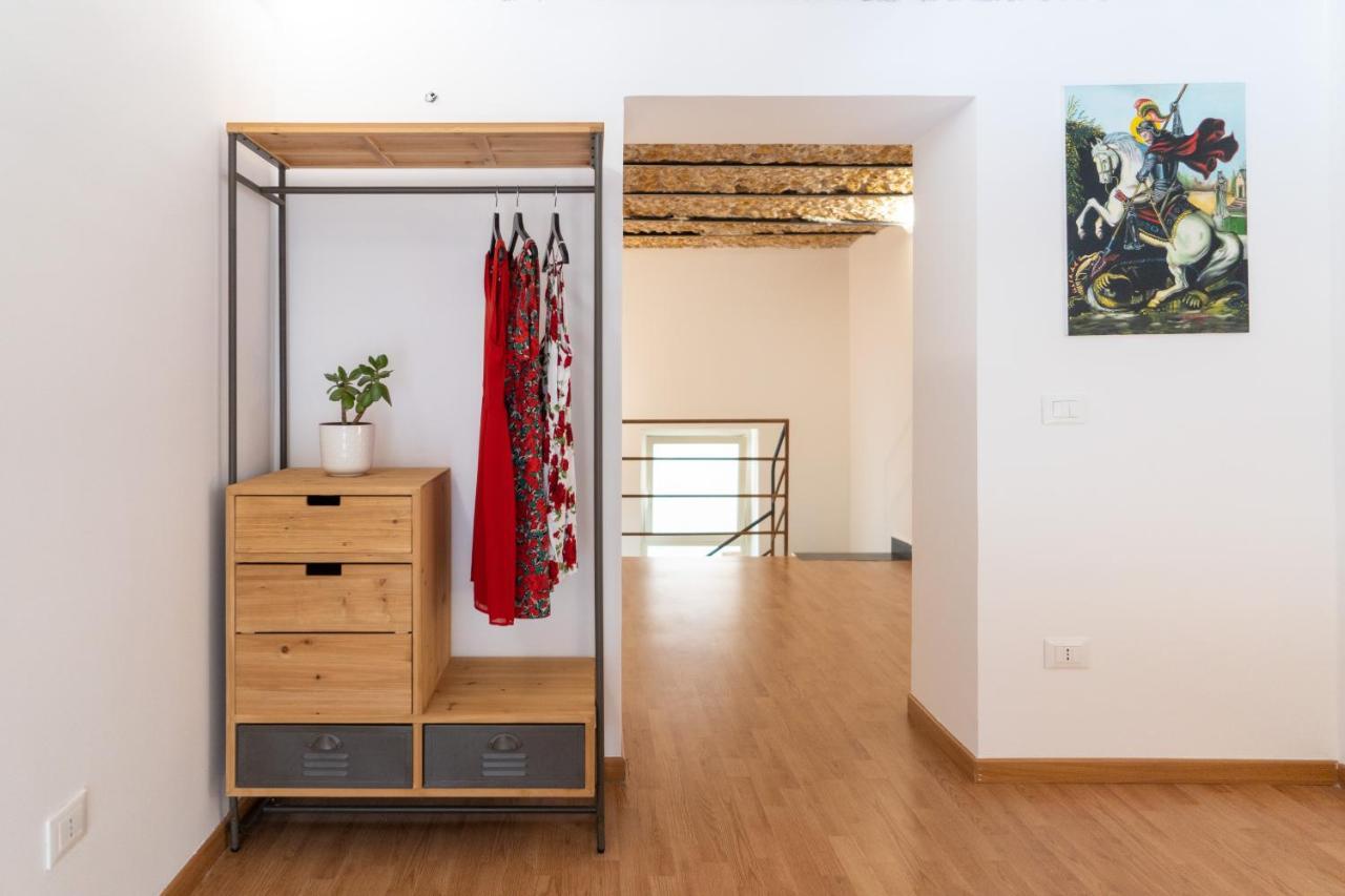 Antico Mercato Di Ortigia Lovely Apartment Syracuse ภายนอก รูปภาพ