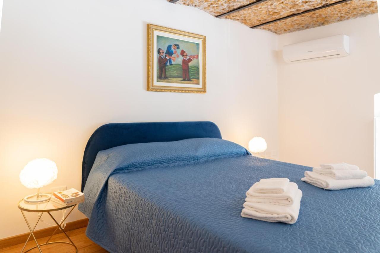 Antico Mercato Di Ortigia Lovely Apartment Syracuse ภายนอก รูปภาพ